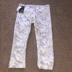 Brand new banana republic camo leggings!